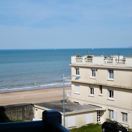 Appartement Vue Mer - 30 M De La Plage - 5 Minutes A Pied Du Centre Ville Et Du Casino Villers-sur-Mer Exterior foto